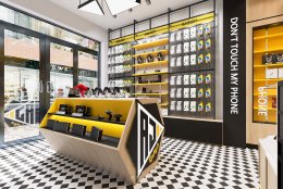 Design, manufacture and installation of stores: AJ Mobile Shop, Bang Pa-in, Ayutthaya